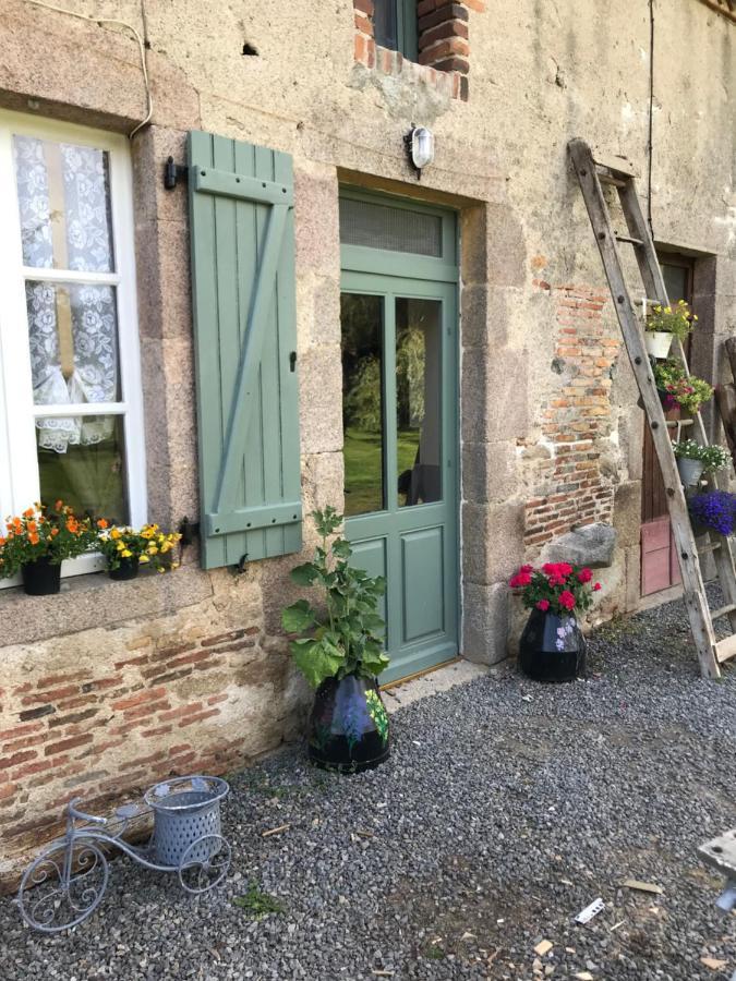 By The Wayside Villa Lussac-Les-Eglises Екстериор снимка